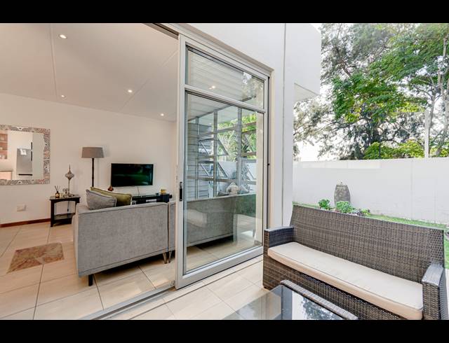 2 BEDROOM DUPLEX RENTED IN BRYANSTON